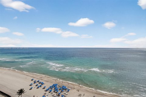 Condominio en Sunny Isles Beach, Florida, 3 dormitorios  № 2053324