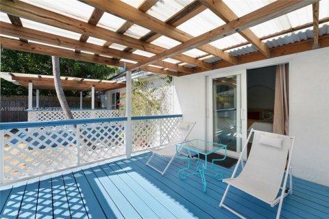 Casa en alquiler en Hallandale Beach, Florida, 4 dormitorios, 167.22 m2 № 2052102 - foto 21