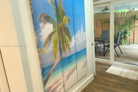 Casa en alquiler en Hallandale Beach, Florida, 4 dormitorios, 167.22 m2 № 2052102 - foto 13