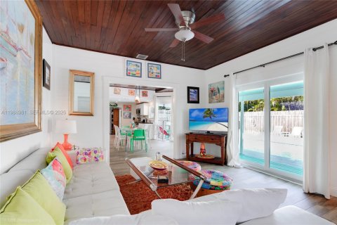 Casa en alquiler en Hallandale Beach, Florida, 4 dormitorios, 167.22 m2 № 2052102 - foto 5