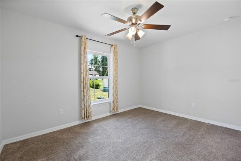 House in Ocala, Florida 3 bedrooms, 123.75 sq.m. № 1905724 - photo 13