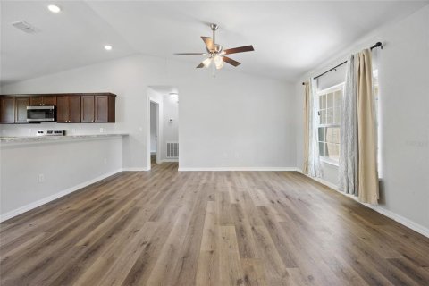 House in Ocala, Florida 3 bedrooms, 123.75 sq.m. № 1905724 - photo 8