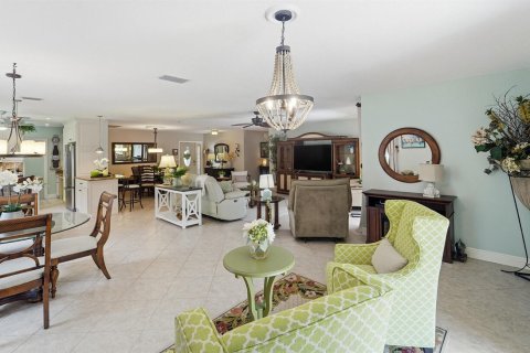 House in Deerfield Beach, Florida 3 bedrooms, 208.29 sq.m. № 2190090 - photo 11