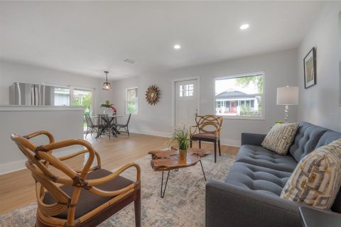 Villa ou maison à vendre à Tampa, Floride: 3 chambres, 98.1 m2 № 2149890 - photo 6