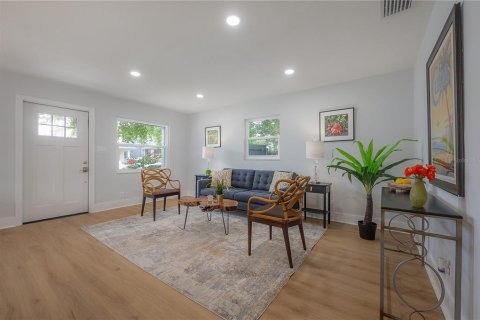 Villa ou maison à vendre à Tampa, Floride: 3 chambres, 98.1 m2 № 2149890 - photo 5