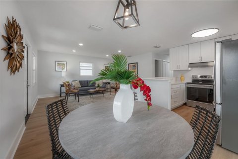 Villa ou maison à vendre à Tampa, Floride: 3 chambres, 98.1 m2 № 2149890 - photo 8