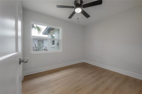 Villa ou maison à vendre à Tampa, Floride: 3 chambres, 98.1 m2 № 2149890 - photo 22