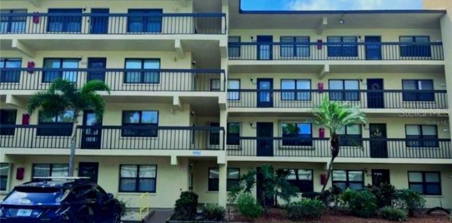 Condo in Bradenton, Florida, 2 bedrooms № 2206518