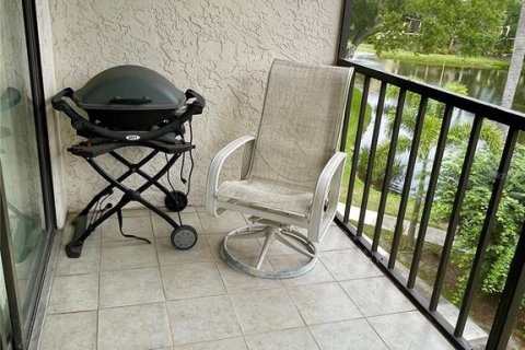 Condo in Bradenton, Florida, 2 bedrooms № 2206518 - photo 12