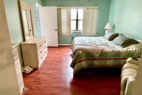 Condo in Bradenton, Florida, 2 bedrooms № 2206518 - photo 6