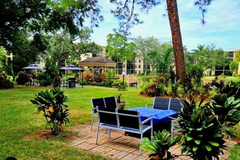 Condo in Bradenton, Florida, 2 bedrooms № 2206518 - photo 19
