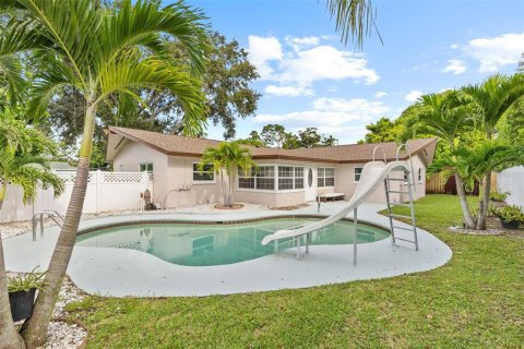 Villa ou maison à vendre à Clearwater, Floride: 4 chambres, 162.49 m2 № 1902012 - photo 14