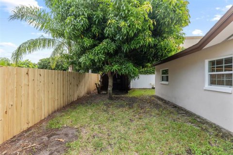 Villa ou maison à vendre à Clearwater, Floride: 4 chambres, 162.49 m2 № 1902012 - photo 19