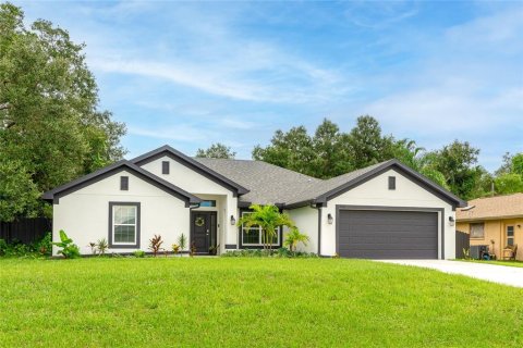 Casa en venta en Port Charlotte, Florida, 4 dormitorios, 196.67 m2 № 1911372 - foto 2