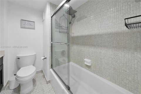 Touwnhouse à vendre à Miami Shores, Floride: 3 chambres, 129.51 m2 № 2414719 - photo 17