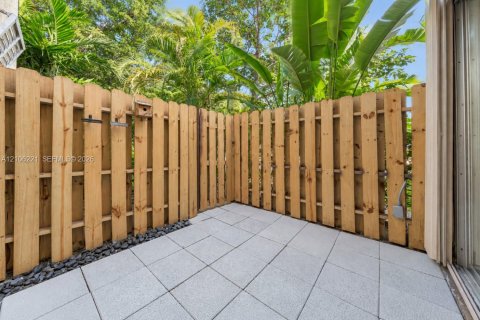 Touwnhouse à vendre à Miami Shores, Floride: 3 chambres, 129.51 m2 № 2414719 - photo 21