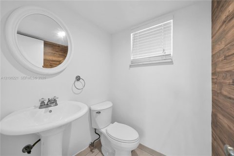 Touwnhouse à vendre à Miami Shores, Floride: 3 chambres, 129.51 m2 № 2414719 - photo 19