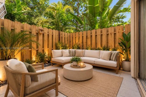 Touwnhouse à vendre à Miami Shores, Floride: 3 chambres, 129.51 m2 № 2414719 - photo 22