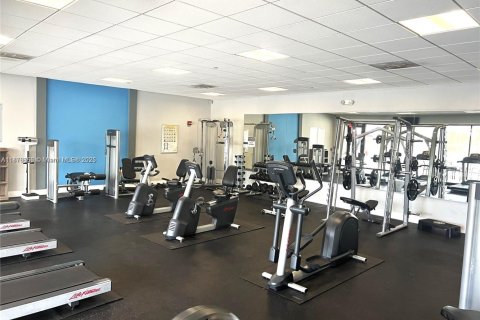 Condo in Aventura, Florida, 1 bedroom  № 1977651 - photo 10