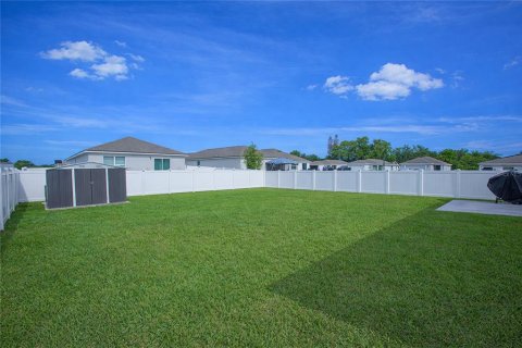 House in Auburndale, Florida 4 bedrooms, 146.41 sq.m. № 2092460 - photo 21