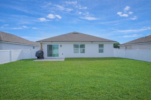 House in Auburndale, Florida 4 bedrooms, 146.41 sq.m. № 2092460 - photo 19