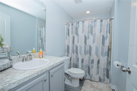 House in Auburndale, Florida 4 bedrooms, 146.41 sq.m. № 2092460 - photo 11