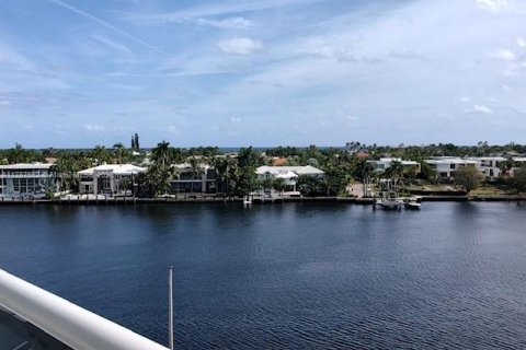 Condo in Aventura, Florida, 2 bedrooms № 1940791 - photo 1