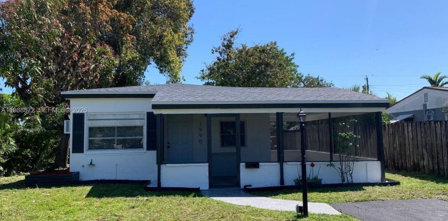 Дом в Норт-Майами-Бич, Флорида 3 спальни, 94.02м2 № 2051091