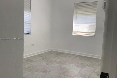 Купить виллу или дом в Норт-Майами-Бич, Флорида 3 спальни, 94.02м2, № 2051091 - фото 9