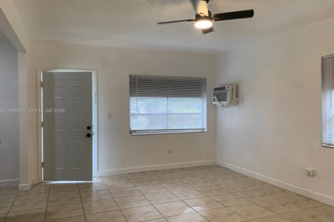 Купить виллу или дом в Норт-Майами-Бич, Флорида 3 спальни, 94.02м2, № 2051091 - фото 7