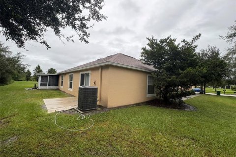 Villa ou maison à louer à Wesley Chapel, Floride: 3 chambres, 133.97 m2 № 2419743 - photo 22