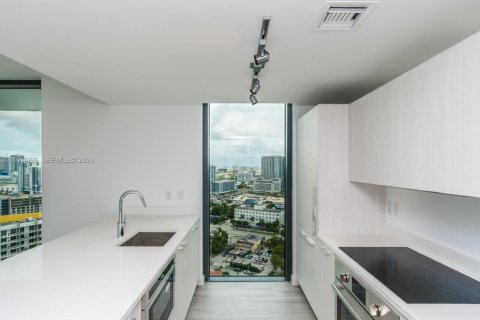 Copropriété à louer à Miami, Floride: 2 chambres, 100.71 m2 № 2080513 - photo 9