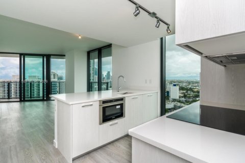 Copropriété à louer à Miami, Floride: 2 chambres, 100.71 m2 № 2080513 - photo 4