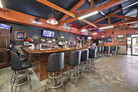 Immobilier commercial à Paisley, Floride 290.04 m2 № 2108626