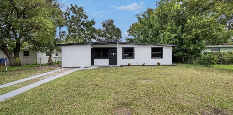 House in Tampa, Florida 3 bedrooms, 101.73 sq.m. № 1878203