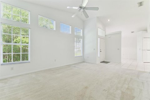 Condo in Lutz, Florida, 3 bedrooms  № 1745504 - photo 10
