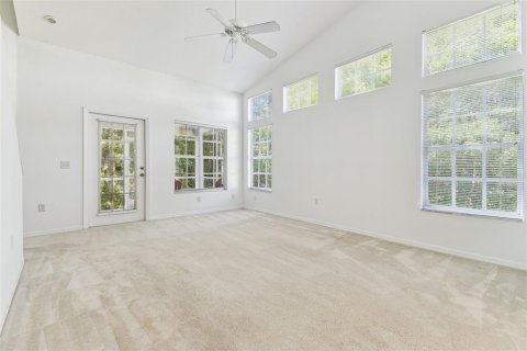 Condo in Lutz, Florida, 3 bedrooms  № 1745504 - photo 13