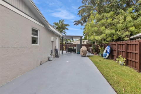 Casa en alquiler en Homestead, Florida, 4 dormitorios, 111.48 m2 № 1930177 - foto 27
