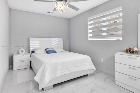 Casa en alquiler en Homestead, Florida, 4 dormitorios, 111.48 m2 № 1930177 - foto 20