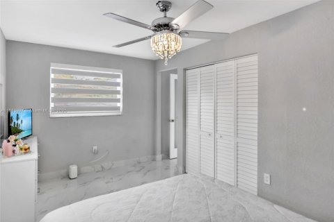 Casa en alquiler en Homestead, Florida, 4 dormitorios, 111.48 m2 № 1930177 - foto 22