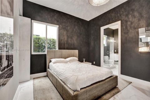 Снять в аренду виллу или дом в Дорал, Флорида 5 спален, 356.84м2, № 2046334 - фото 27