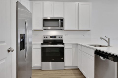 Townhouse in Jacksonville, Florida 3 bedrooms, 137.59 sq.m. № 1791124 - photo 7