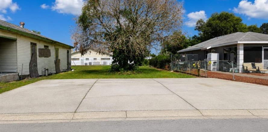 Terreno en Lake Wales, Florida № 2216043