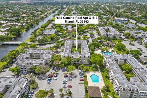 Copropriété à vendre à Miami, Floride: 1 chambre, 66.15 m2 № 2066276 - photo 16