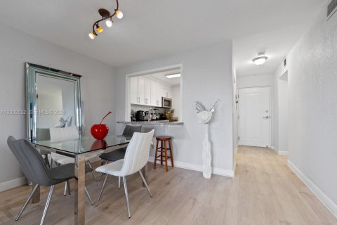 Copropriété à vendre à Miami, Floride: 1 chambre, 66.15 m2 № 2066276 - photo 5