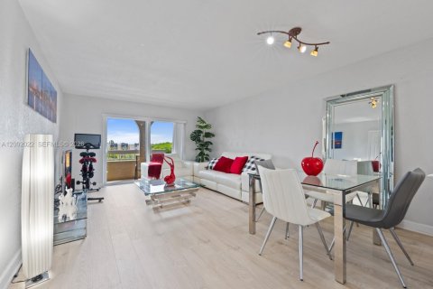 Condo à Miami, Floride, 1 chambre  № 2066276