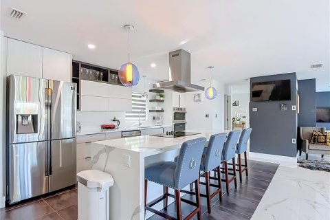 Купить виллу или дом в Порт-Шарлотт, Флорида 4 комнаты, 226.5м2, № 2314345 - фото 7
