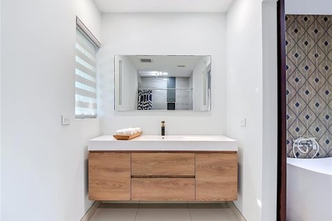 Купить виллу или дом в Порт-Шарлотт, Флорида 4 комнаты, 226.5м2, № 2314345 - фото 28