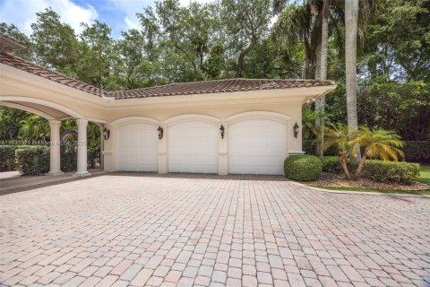 Casa en venta en Pinecrest, Florida, 7 dormitorios, 909.7 m2 № 1818419 - foto 6
