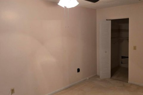 Condominio en alquiler en Saint Petersburg, Florida, 1 dormitorio, 98.01 m2 № 2418420 - foto 11